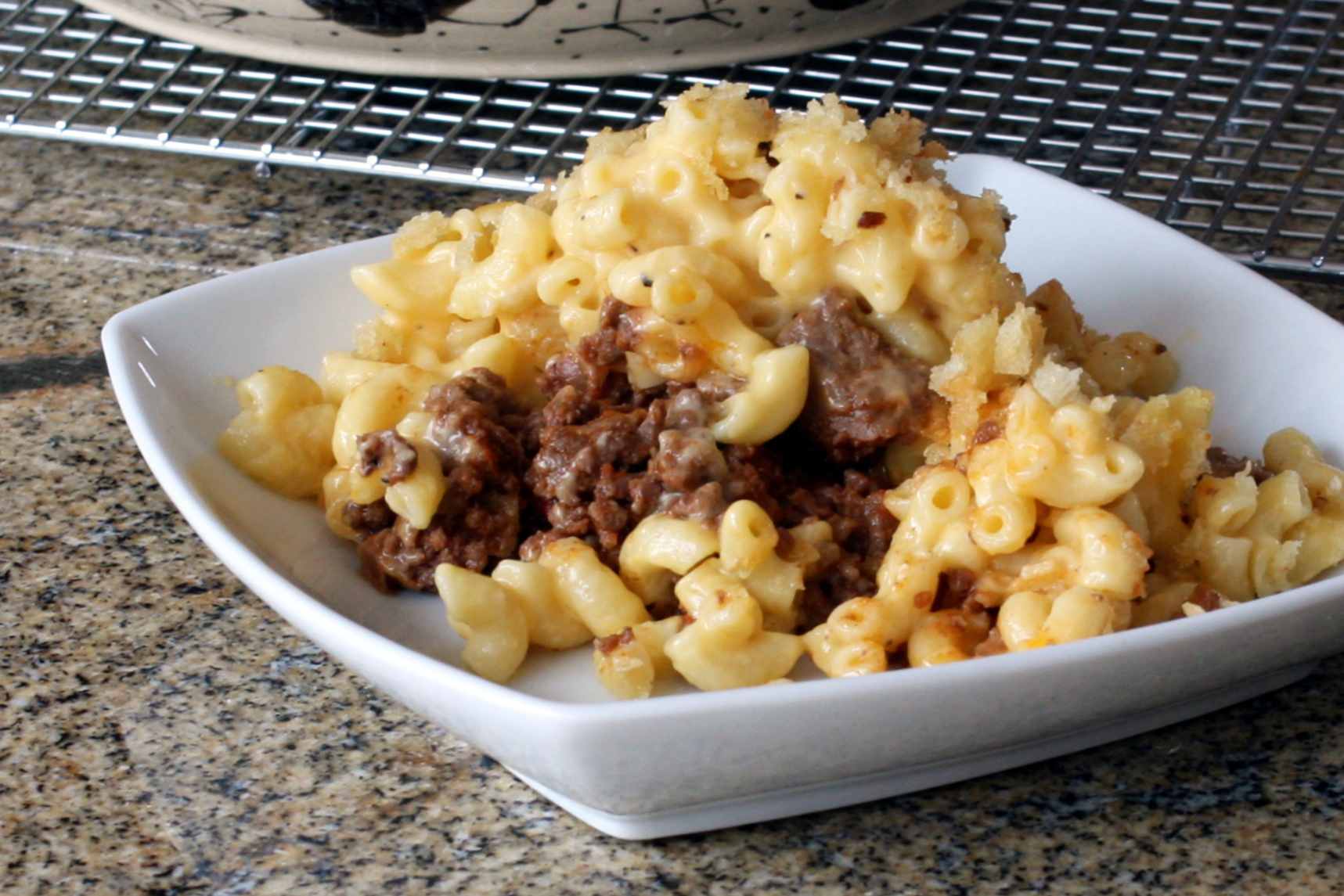 What Meat Goes With Mac And Cheese For Dinner Free